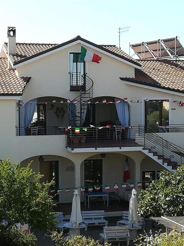Casa Di Livia Apartment SantʼAnna Arresi Exterior foto