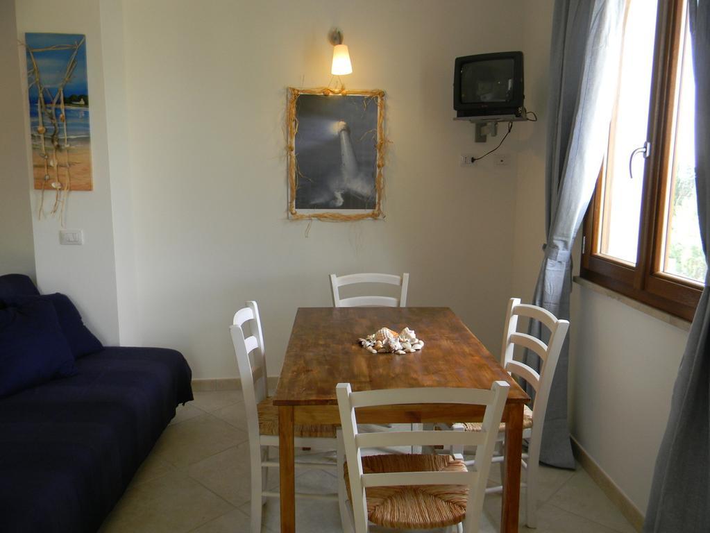 Casa Di Livia Apartment SantʼAnna Arresi Exterior foto